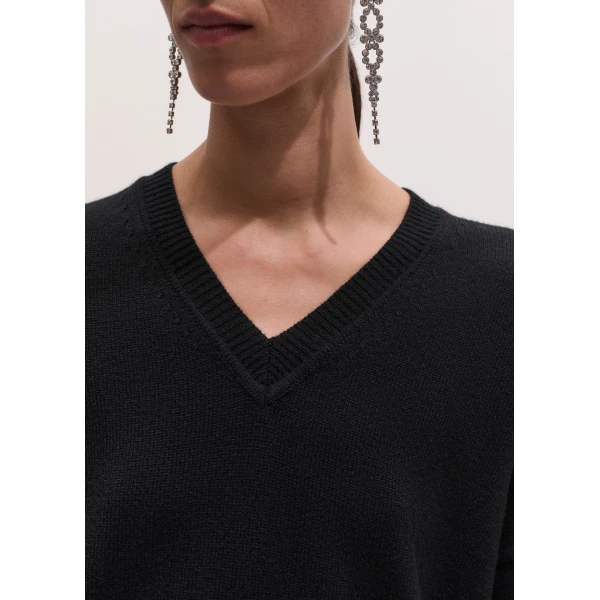ME+EM Ultimate Boyfriend Jumper in Black, view 3 | Sweaters | Coveti