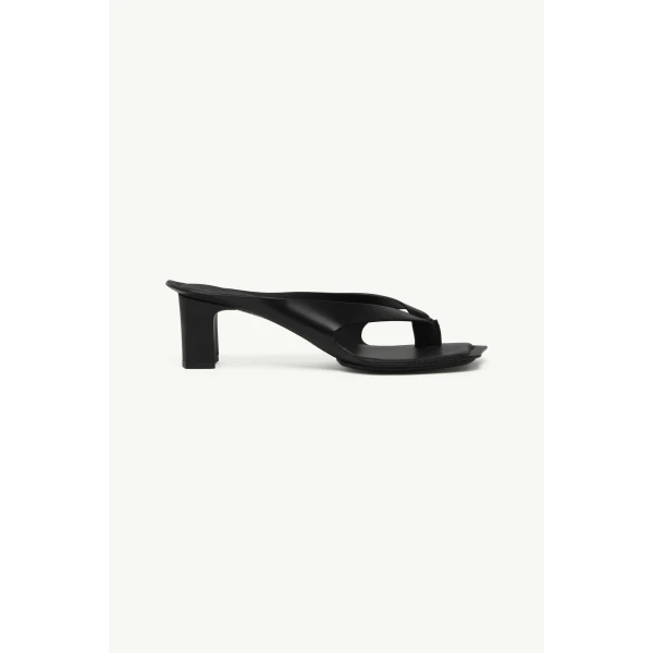 MM6 Maison Margiela Anatomic Leather Flip Flop Mules in Black, view 2 | Mules | Coveti