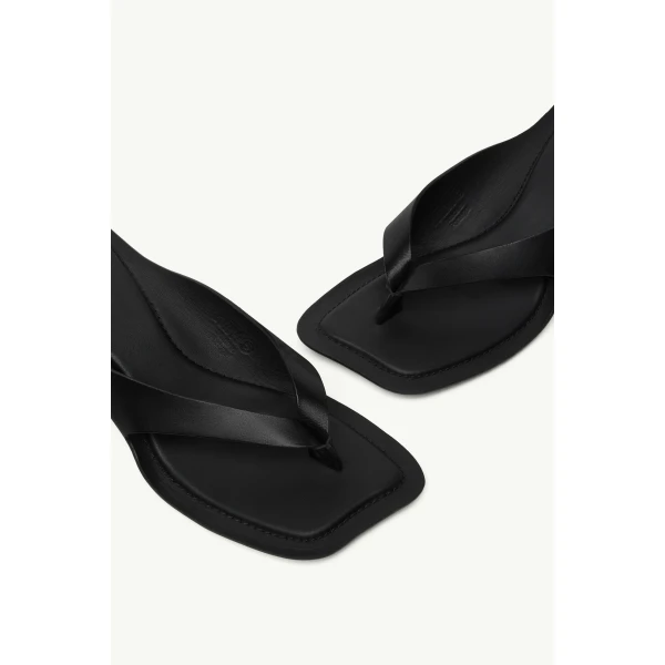 MM6 Maison Margiela Anatomic Leather Flip Flop Mules in Black, view 5 | Mules | Coveti