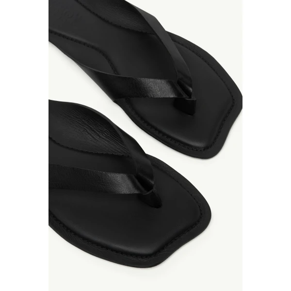MM6 Maison Margiela Anatomic Leather Flip Flops in Black, view 5 | Flip Flops & Slides | Coveti