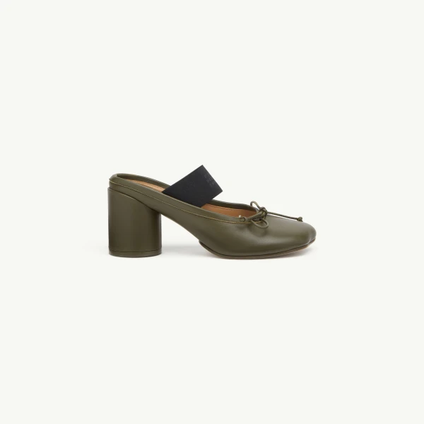 Anatomic Numeric Sandals in Olive