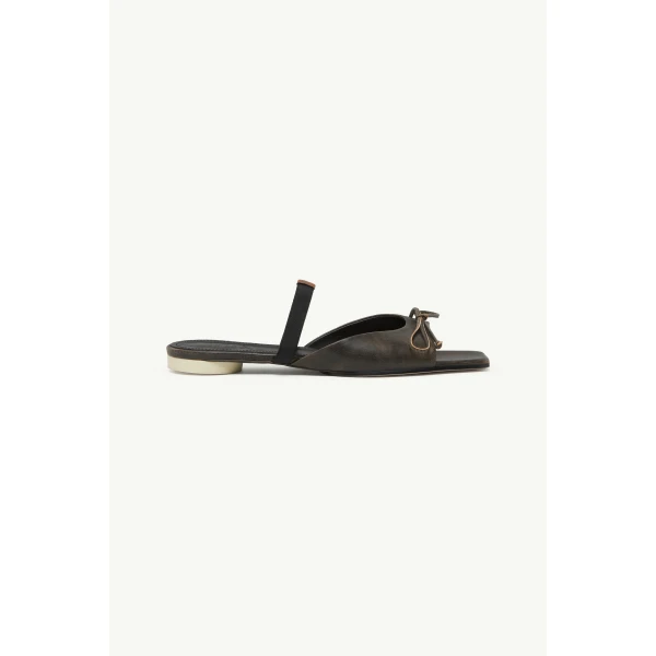 MM6 Maison Margiela Bow-Detailed Leather Slingback Shoes in Brown, view 2 | Sandals | Coveti