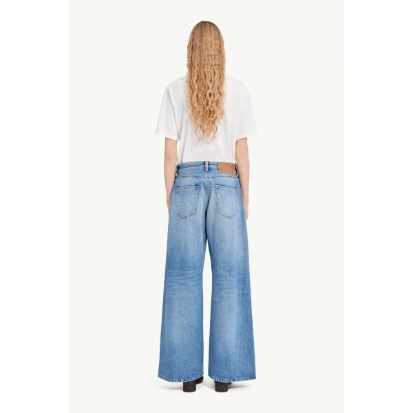 MM6 Maison Margiela Curved-Seam Wide-Leg Jeans in Blue, view 4 | Denim | Coveti