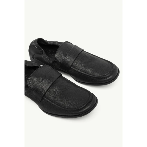 MM6 Maison Margiela Leather Swing Toe Loafers in Black, view 5 | Loafers | Coveti