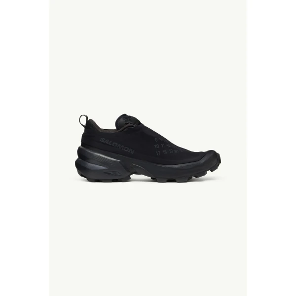 MM6 Maison Margiela MM6 x Salomon Cross Dust Sneaker in Black, view 2 | Sneakers | Coveti