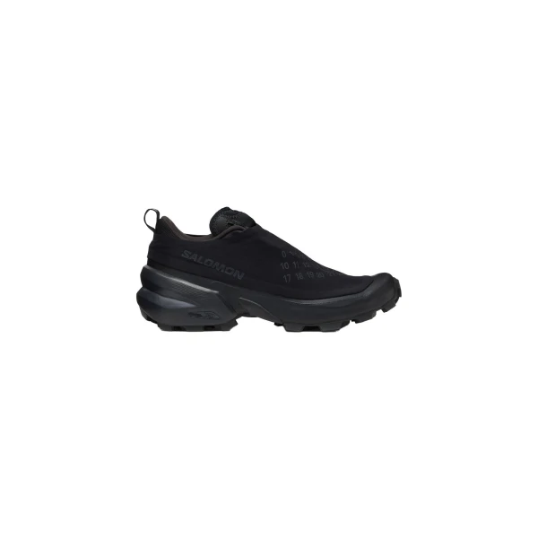 MM6 Maison Margiela MM6 x Salomon Cross Dust Sneaker in Black | Sneakers | Coveti