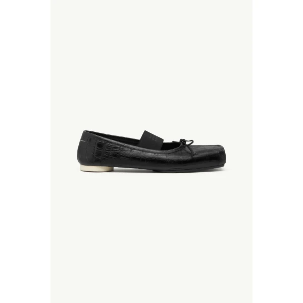 MM6 Maison Margiela Numeric Square-Toe Ballerinas in Black, view 2 | Flats | Coveti