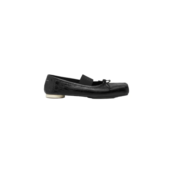 MM6 Maison Margiela Numeric Square-Toe Ballerinas in Black | Flats | Coveti