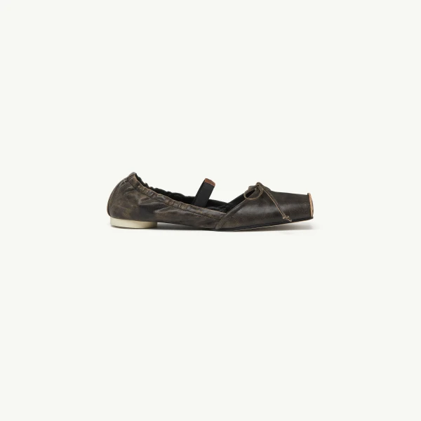 Square-Toe Leather Ballerina Shoes in Doe Brown