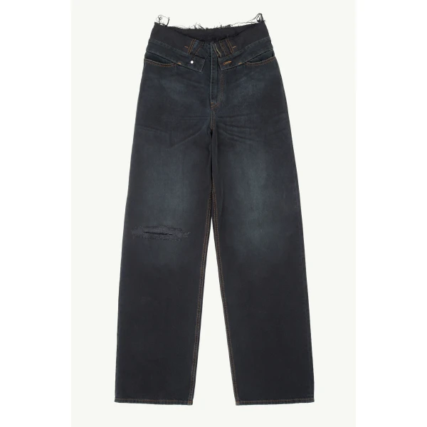 Straight-Leg Jeans in Dark Blue