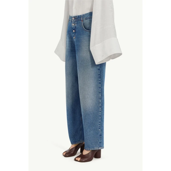 MM6 Maison Margiela Tobacco-Stitch Straight-Leg Jeans in Light Blue, view 5 | Denim | Coveti