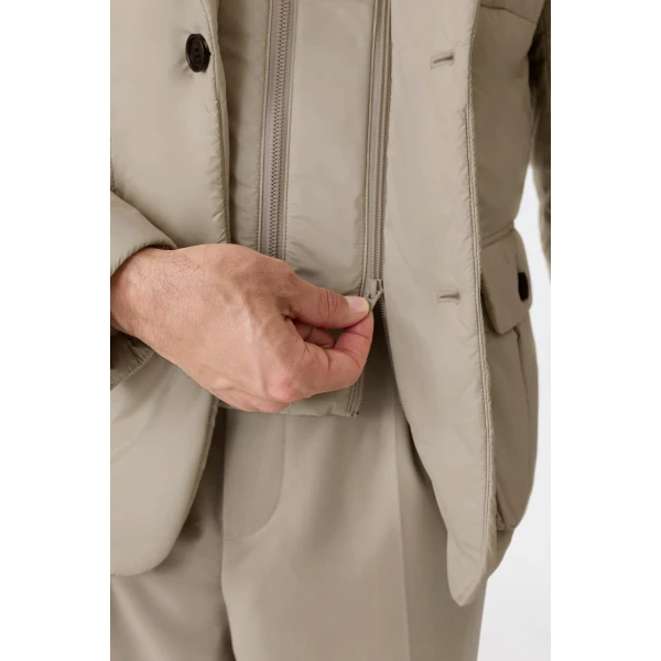Mackage Keaton 2-In-1 Ultra-Light Quilted Blazer in Taupe