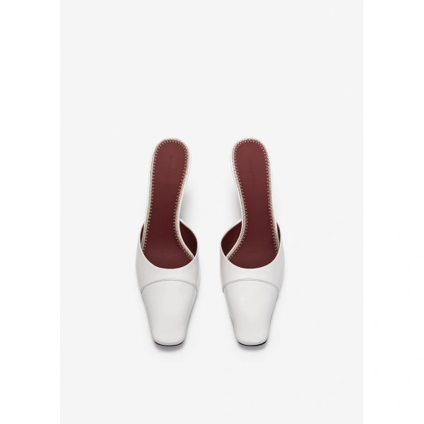 Magda Butrym Pointed-toe mules in white leather, view 3