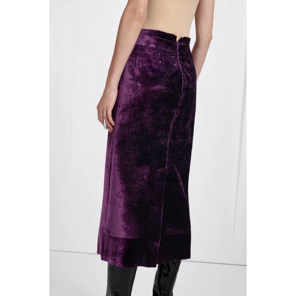Maison Margiela Button-Front Velvet Midi Skirt in Purple | Midi Skirts | Coveti