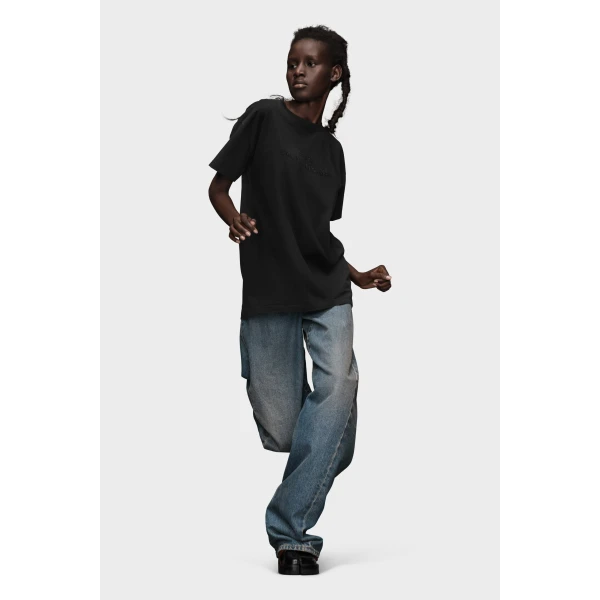 Maison Margiela Embroidered Logo T-Shirt in Black | T-shirts | Coveti