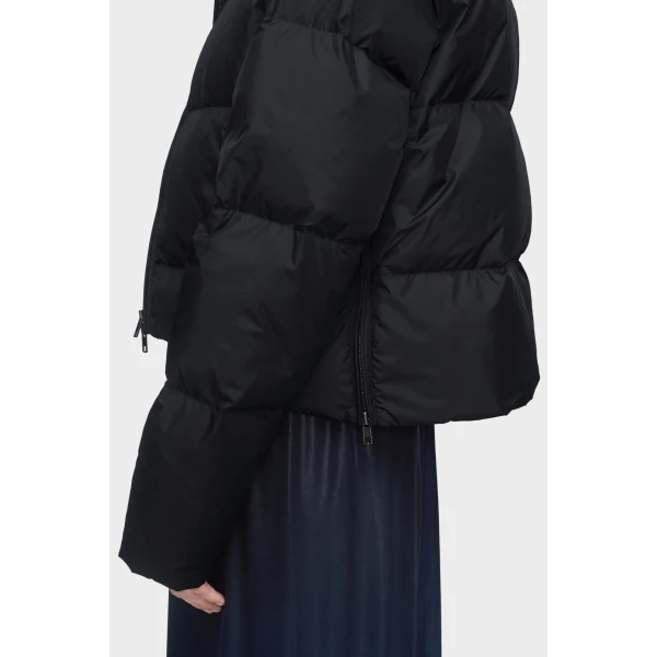Maison Margiela Puffer Jacket in Black | Jackets | Coveti