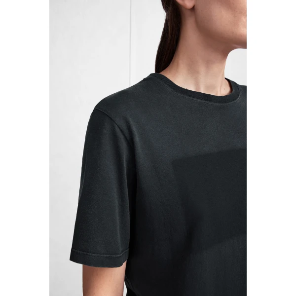 Maison Margiela Tonal Patch Cotton Jersey T-Shirt in Black | T-shirts | Coveti