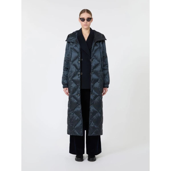 Max Mara Abete Long Quilted Water-Repellent Puffer in Midnight Blue | Coats | Coveti