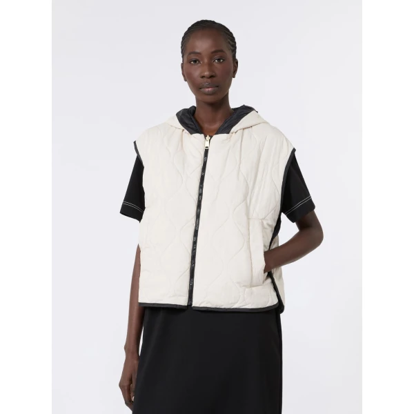 Max Mara Accenni Reversible Padded Canvas Gilet in Black | Vests | Coveti