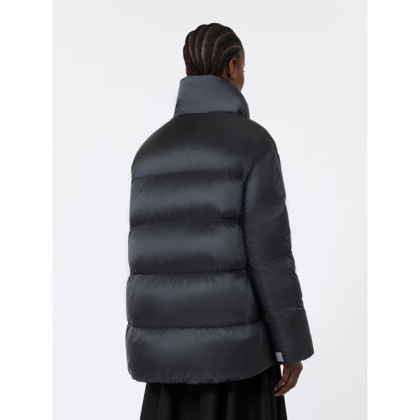 Max Mara Adorato Roomy Water-Repellent Puffer Jacket in Black | Jackets | Coveti