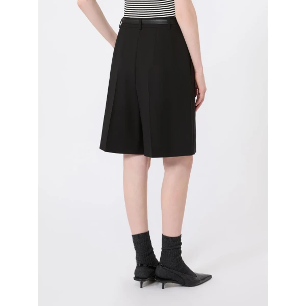Max Mara Adorno Woollen Cloth Bermuda Shorts in Black | Shorts | Coveti