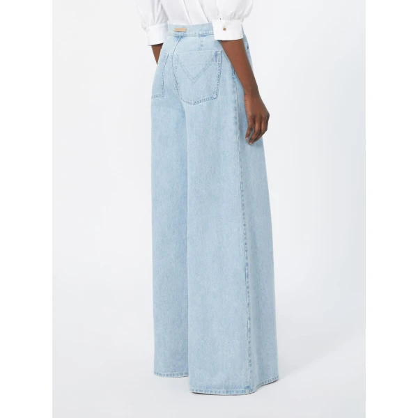 Max Mara Affari Wide-Leg Denim Jeans in Light Blue | Denim | Coveti