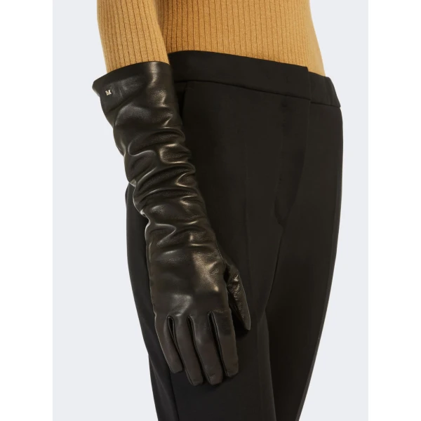 Max Mara Afidee Long Lambskin Nappa Gloves in Black | Gloves | Coveti
