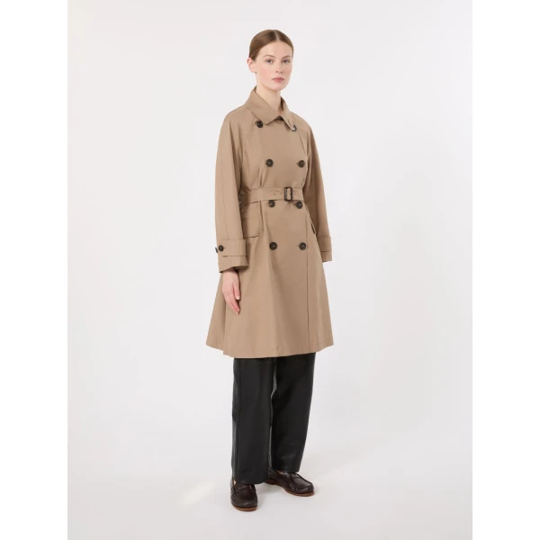 Max Mara Alessio Double-Breasted Water-Repellent Trench Coat in Camel | Trench Coat | Coveti