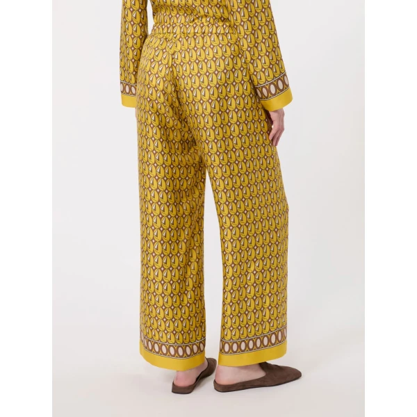 Max Mara Amelia Printed Silk Twill Drawstring Trousers in Yellow | Tailored pants | Coveti