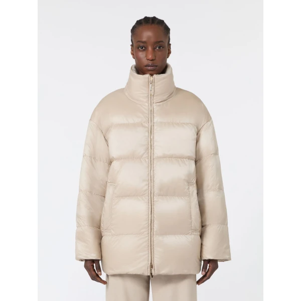 Max Mara Arancio Reversible Wool and Alpaca Puffer Jacket in Albino White | Jackets | Coveti