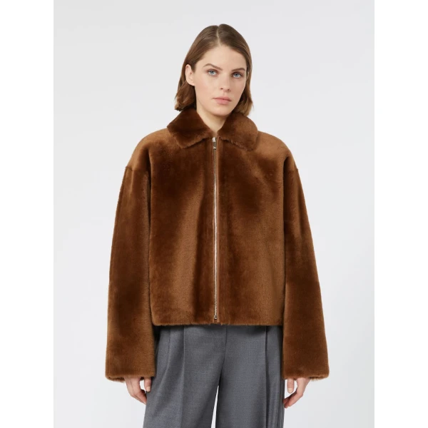 Max Mara Assenso Sheepskin Boxy Jacket in Tobacco | Shearling Jackets | Coveti