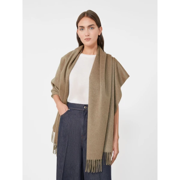 Max Mara Baci Cashmere Logo Stole in Beige Style 2 | Scarves | Coveti