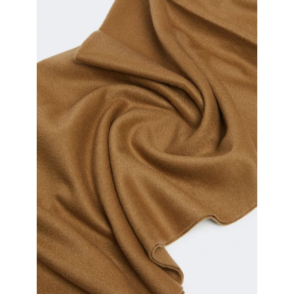 Max Mara Baci Cashmere Logo Stole in Camel | Scarves | Coveti