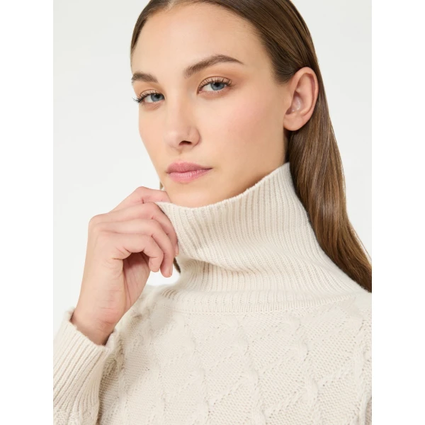Max Mara Bambola Oversized Diamond-Knit Sweater in Beige | Sweaters | Coveti