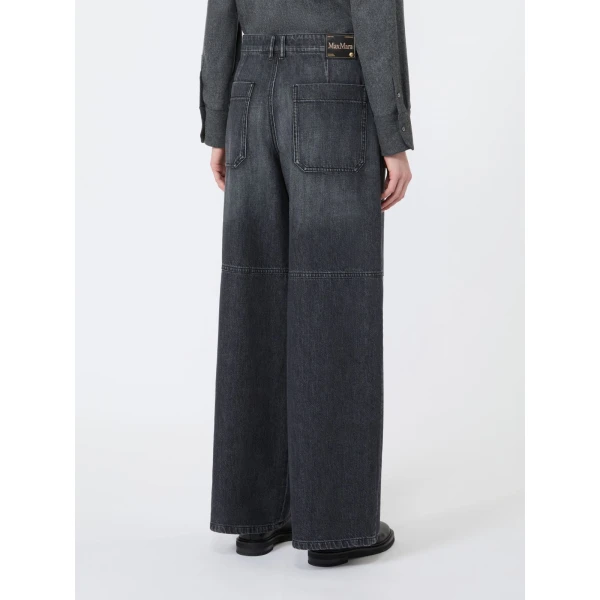 Max Mara Berlina Straight-Fit Cotton Denim Jeans in Black | Denim | Coveti