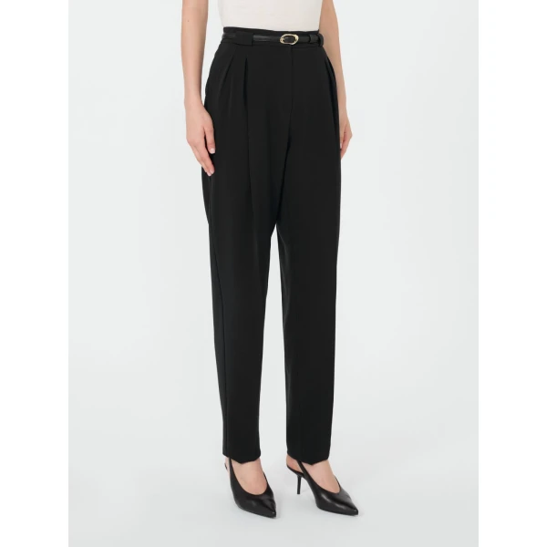 Max Mara Bimba Cady Carrot Trousers in Black | Tailored pants | Coveti