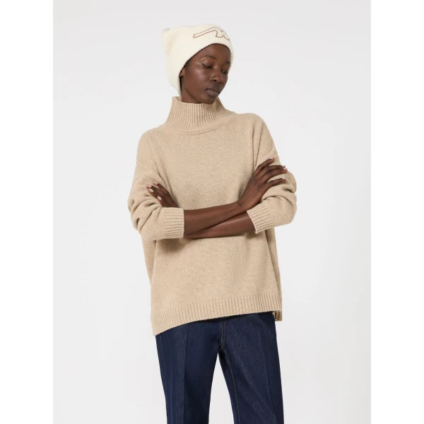 Max Mara Borgia Wool Turtleneck Jumper in Beige | Turtlenecks | Coveti
