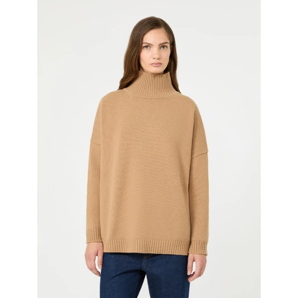Max Mara Borgia Wool Turtleneck Jumper in Camel | Turtlenecks | Coveti
