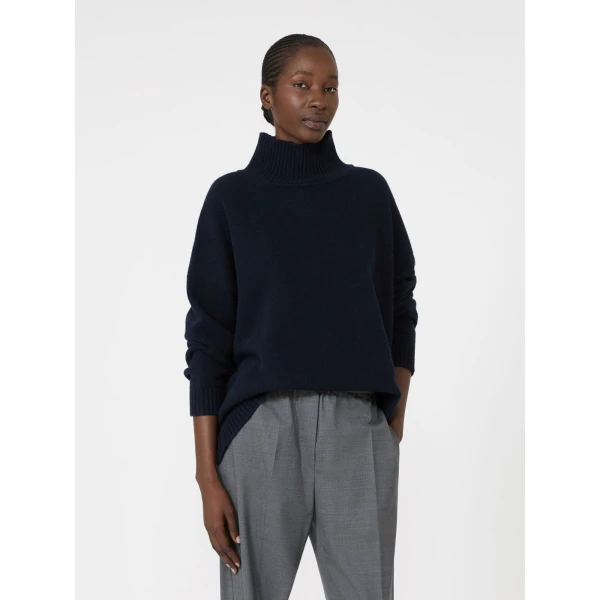 Max Mara Borgia Wool Turtleneck Jumper in Navy | Turtlenecks | Coveti