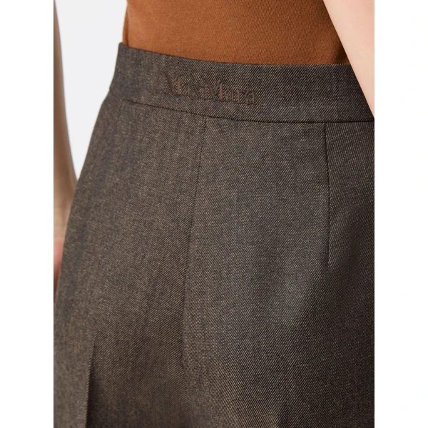 Max Mara Campo Denim-Look Wool Trousers in Black | Denim | Coveti