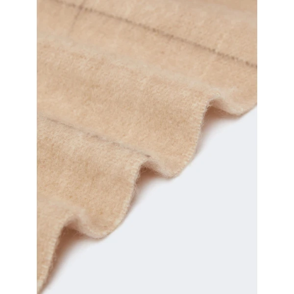 Max Mara Cashmere Tartan Jacquard Scarf in Camel | Scarves | Coveti