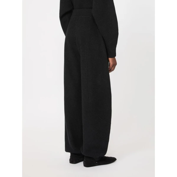 Max Mara Cesto Wool and Cashmere Jogging Trousers in Dark Grey | Sweatpants | Coveti