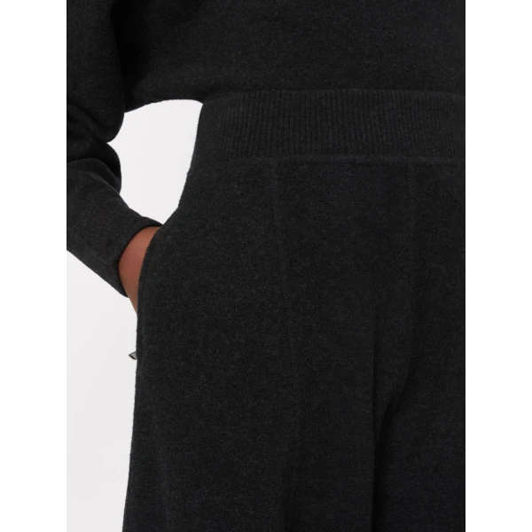 Max Mara Cesto Wool and Cashmere Jogging Trousers in Dark Grey | Sweatpants | Coveti