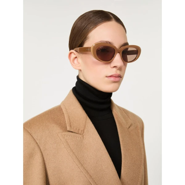 Max Mara Cicogna Oval Sunglasses in Camel | Sunglasses | Coveti