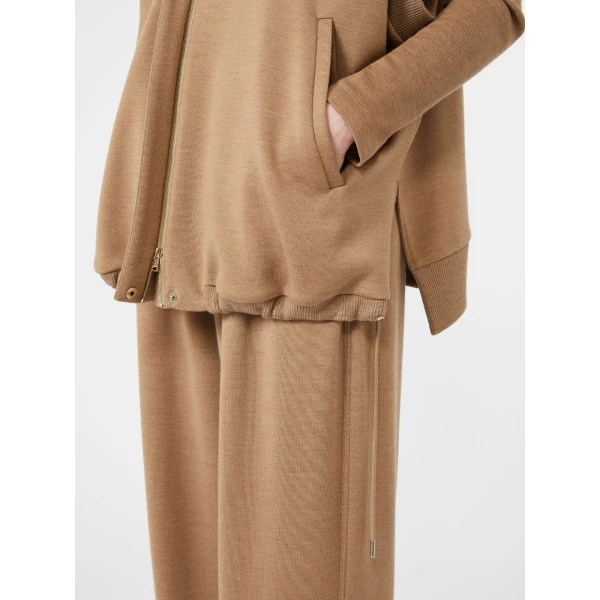 Max Mara Collana Oversized Sleeveless Wool Jersey Jacket in Camel | Blazers | Coveti