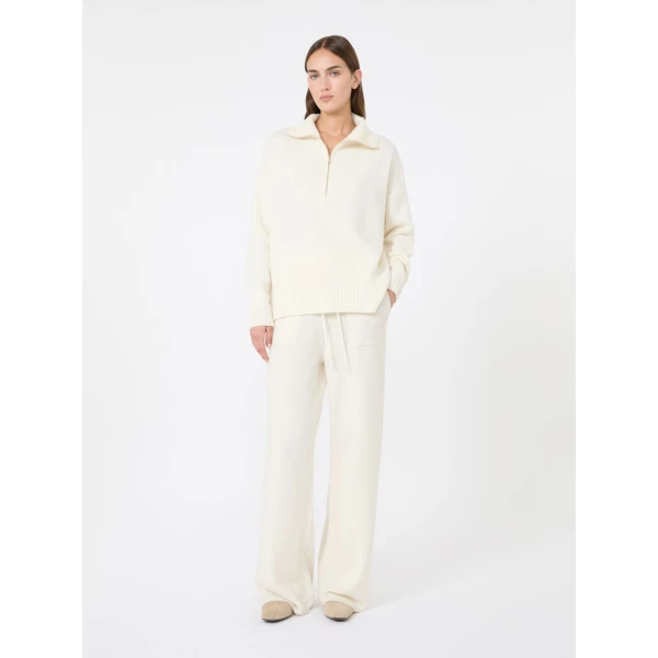 Max Mara Crasso Cashmere High-Neck Sweater in White | Turtlenecks | Coveti