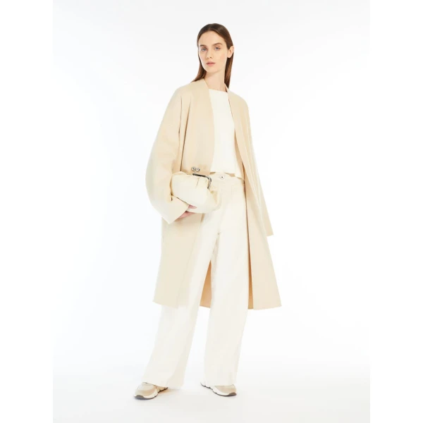 Max Mara Cubico Medium Nappa Pasticcino Bag in Ivory | Clutch Bags | Coveti