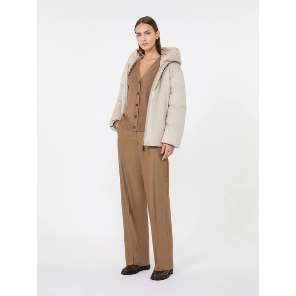 Max Mara Dama Reversible Camel Puffer Jacket in Albino White | Jackets | Coveti
