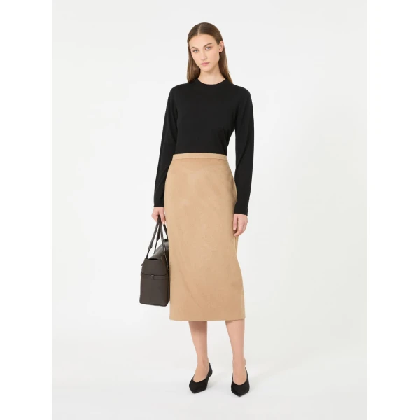 Max Mara Darsena Cashmere Crew-Neck Sweater in Black | Sweaters | Coveti