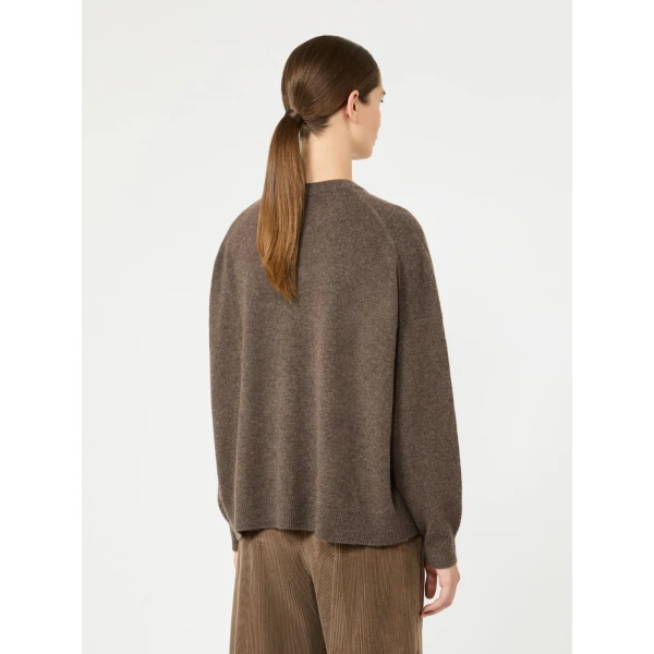 Max Mara Detto Cashmere Crew Neck Jumper in Marron Glace | Sweaters | Coveti